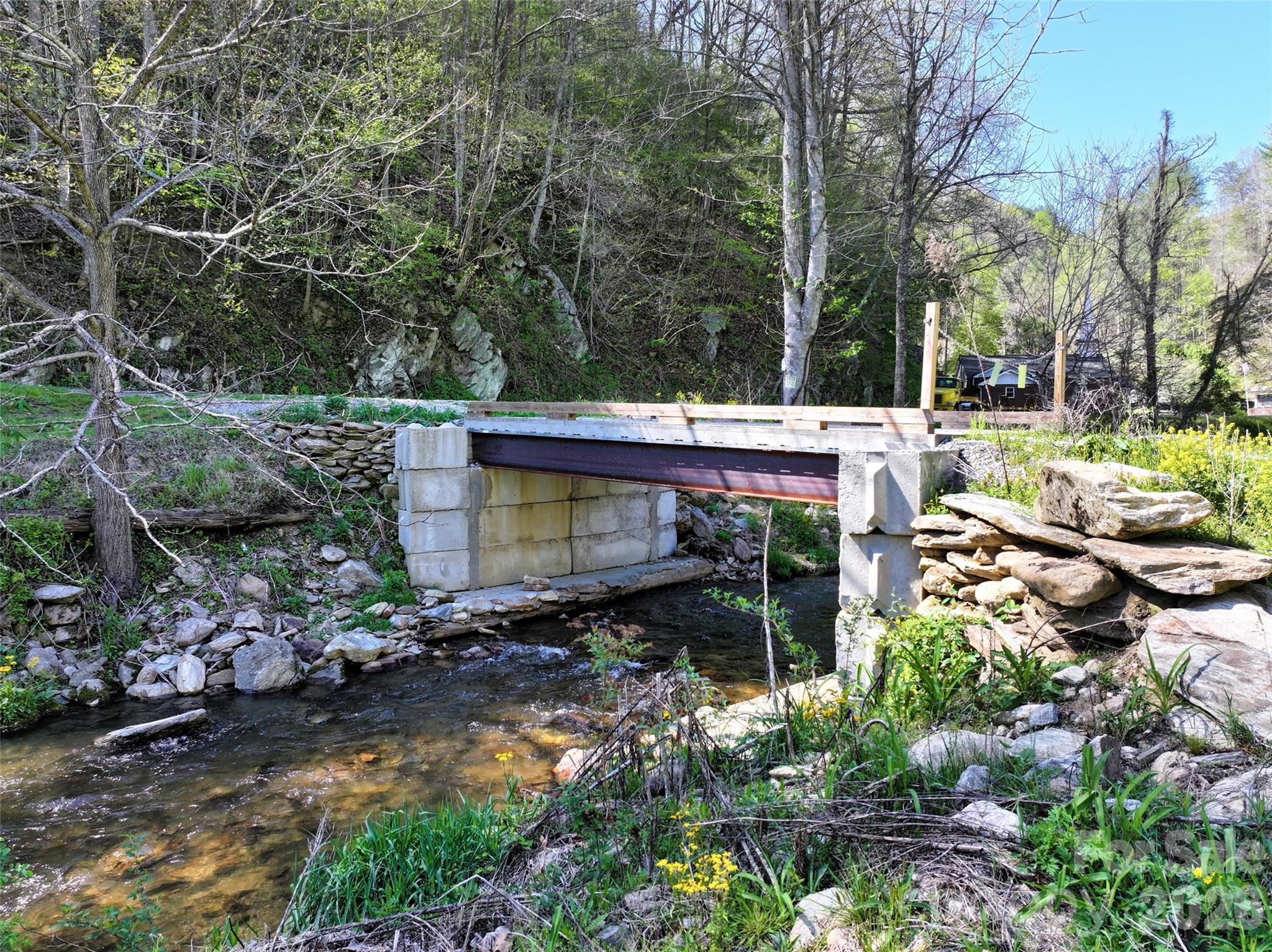 2180 Pigeon Roost Road Green Mountain NC 28740
