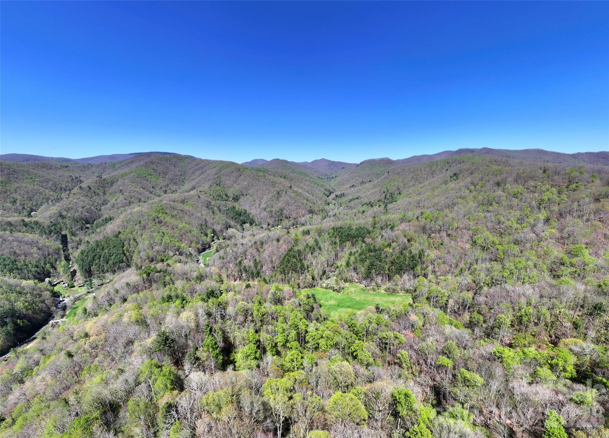 2180 Pigeon Roost Road Green Mountain NC 28740