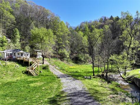 2180 Pigeon Roost Road Green Mountain NC 28740