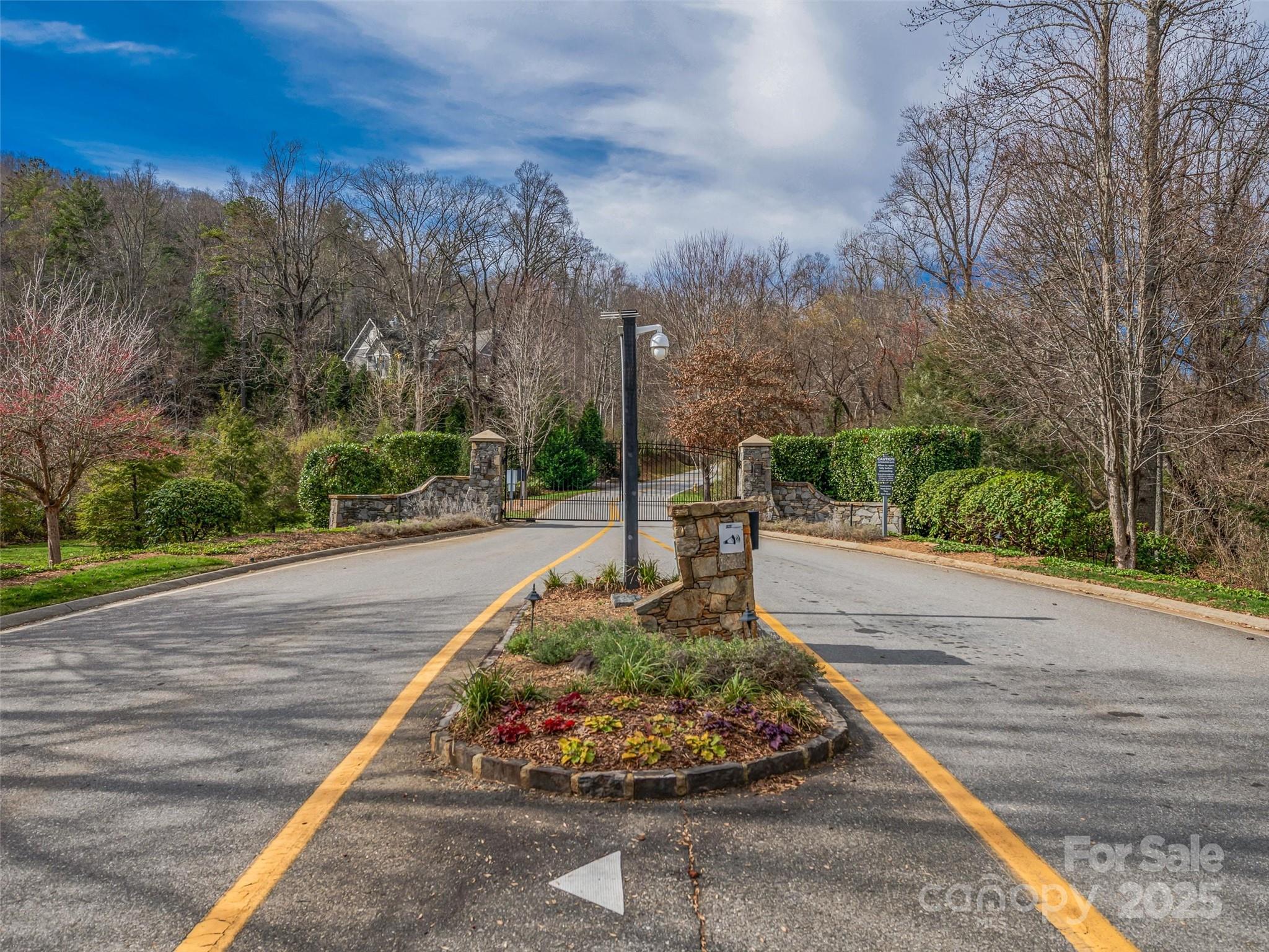 25 Autumn Shade Court Arden NC 28704