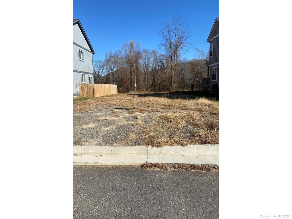 16 Alice Clement Lane Asheville NC 28803