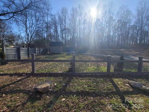 5235 Clearwater Lake Road Mount Holly NC 28120