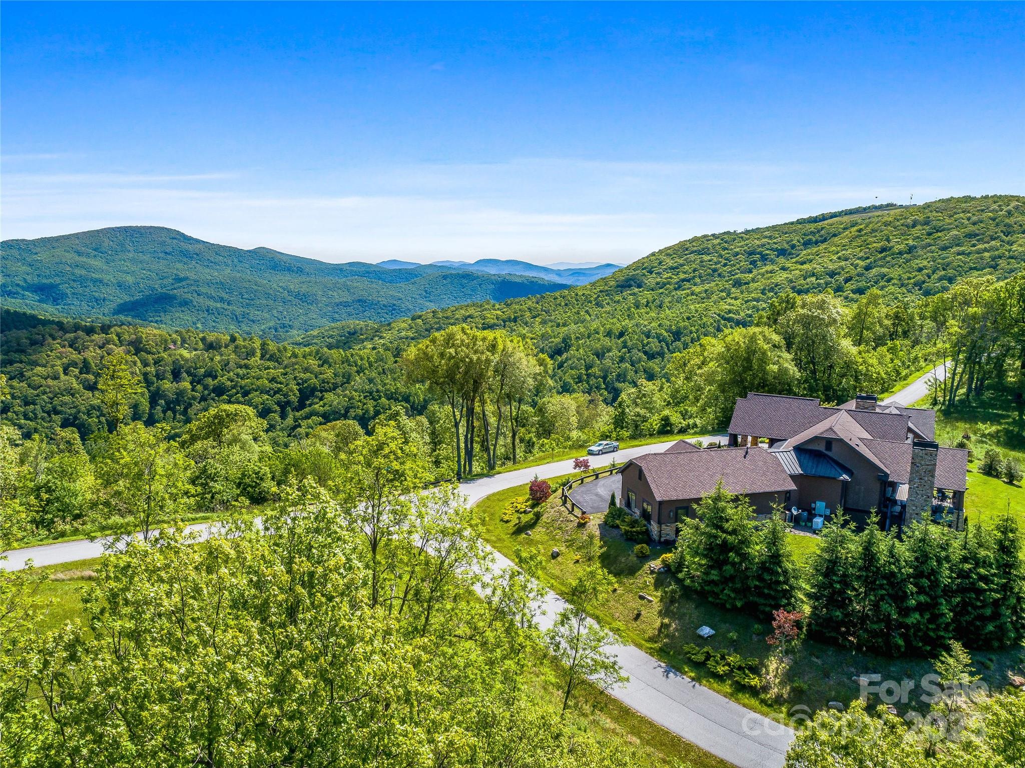 99999 Snow Ridge Drive Hendersonville NC 28792