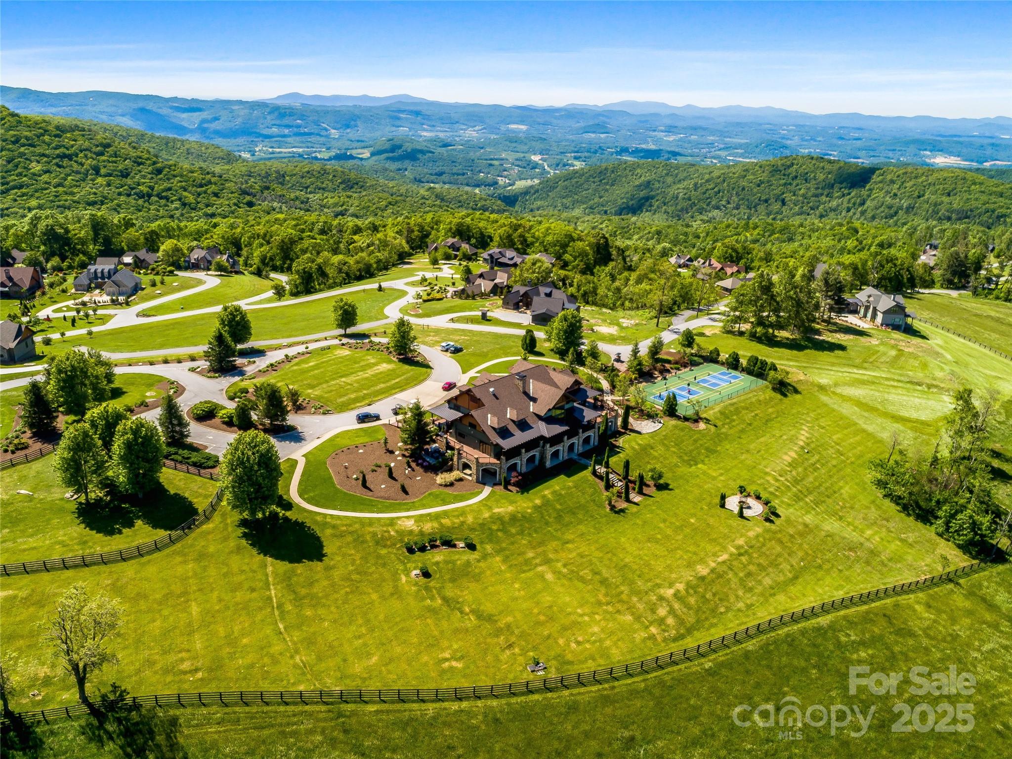 99999 Snow Ridge Drive Hendersonville NC 28792