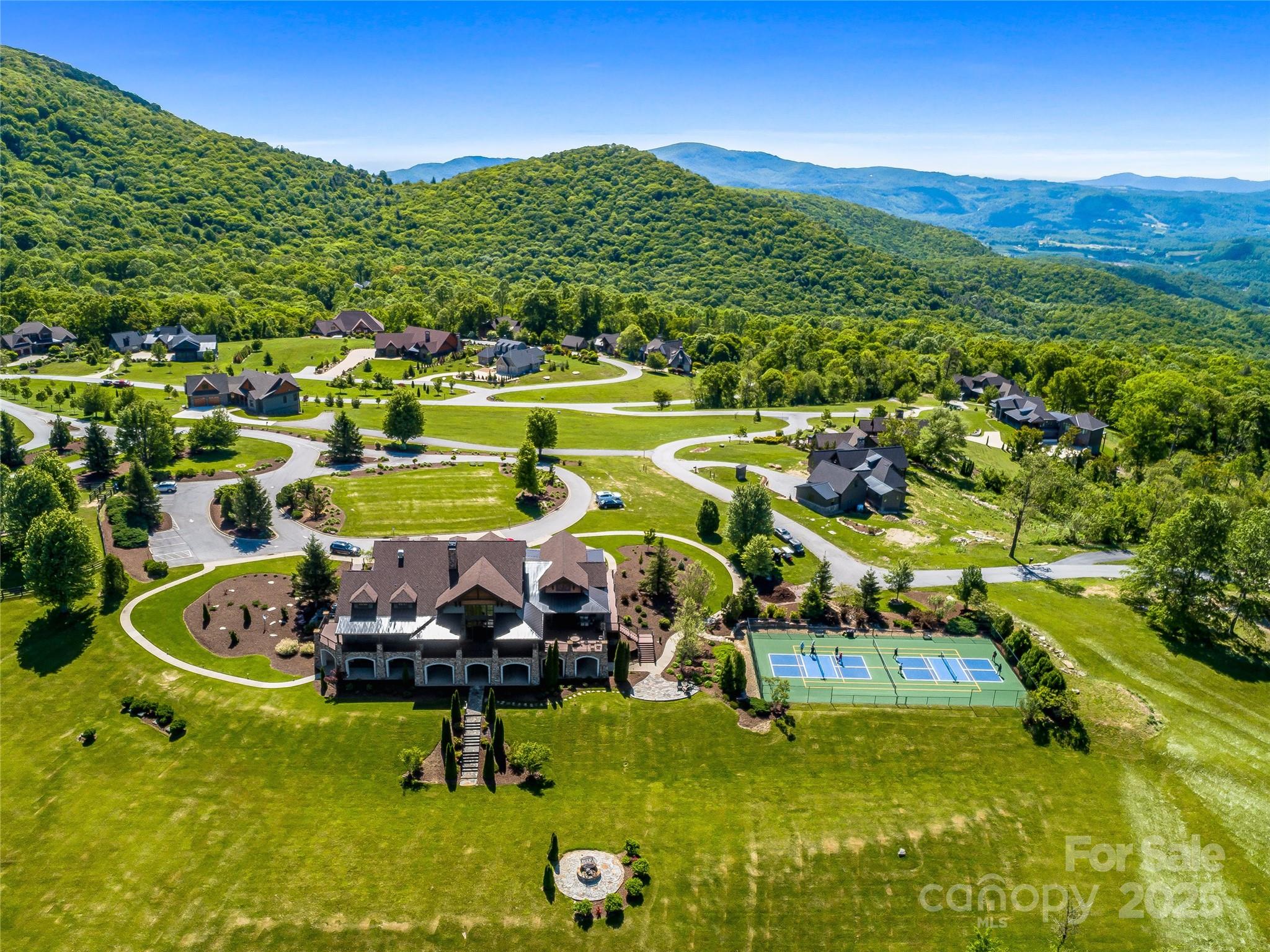99999 Snow Ridge Drive Hendersonville NC 28792