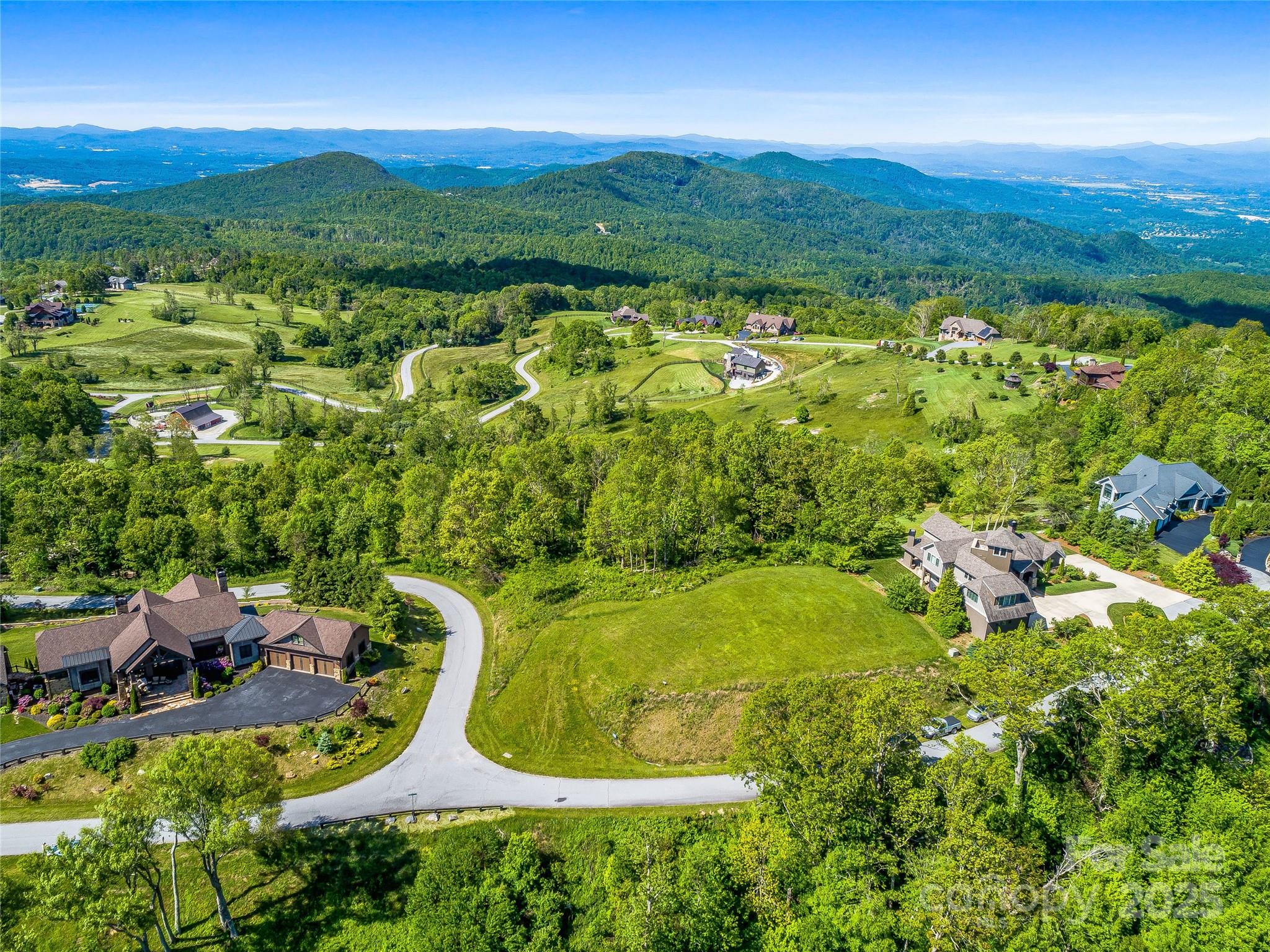 99999 Snow Ridge Drive Hendersonville NC 28792