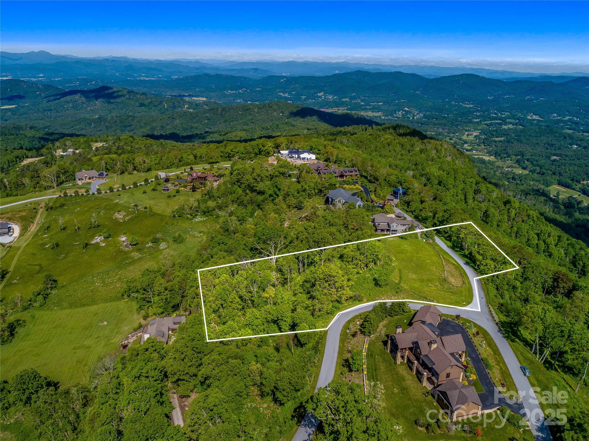 99999 Snow Ridge Drive Hendersonville NC 28792