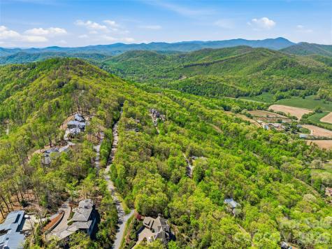 27 Deer Grass Court Arden NC 28704