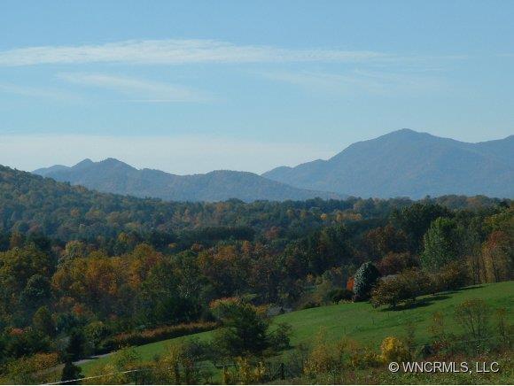 41 Governor Thomson Terrace Weaverville NC 28787