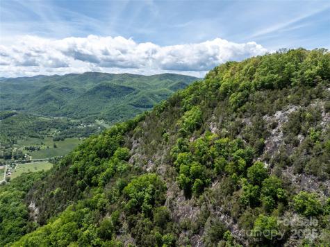 444 Woodring Cemetery Road Tuckasegee NC 28783
