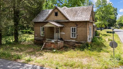 203 E College Street Star NC 27356