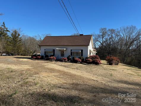 520 Central Drive NW Concord NC 28027