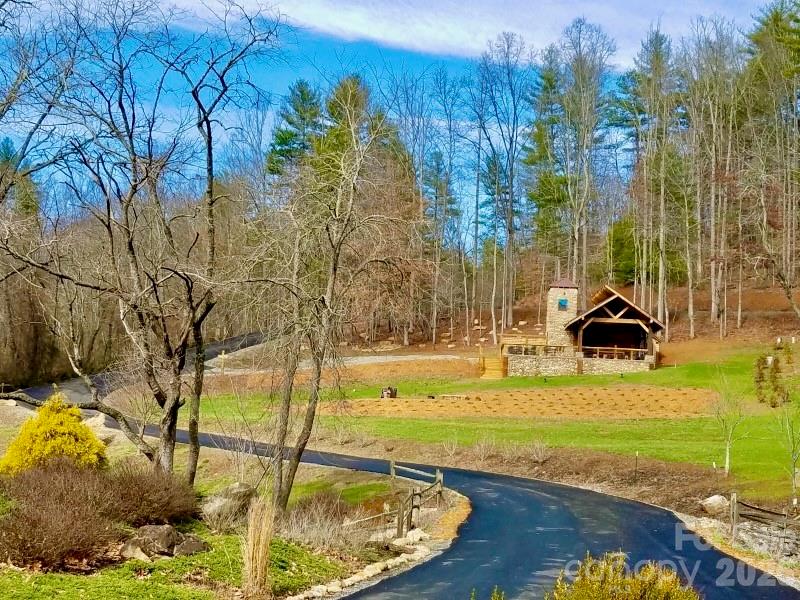 271 Amanda Drive Mars Hill NC 28754