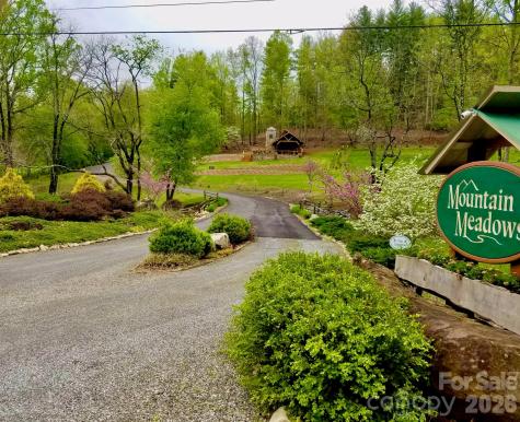 271 Amanda Drive Mars Hill NC 28754