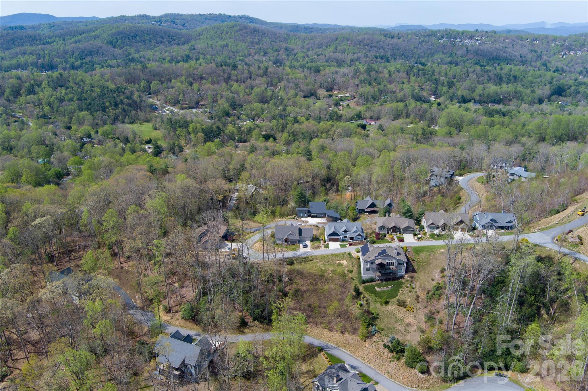 R4 Curtain Bluff Hendersonville NC 28791