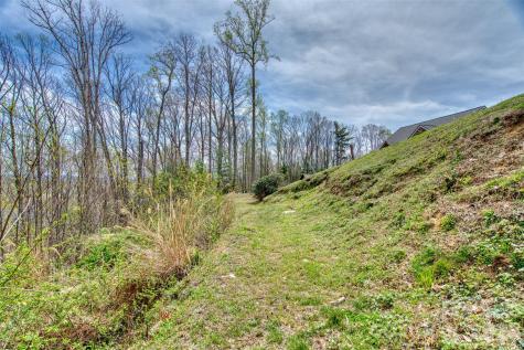 R4 Curtain Bluff Hendersonville NC 28791