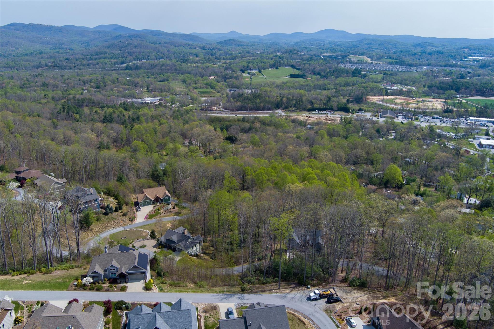 R4 Curtain Bluff Hendersonville NC 28791