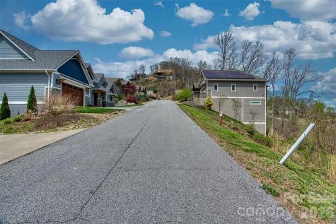 R4 Curtain Bluff Hendersonville NC 28791