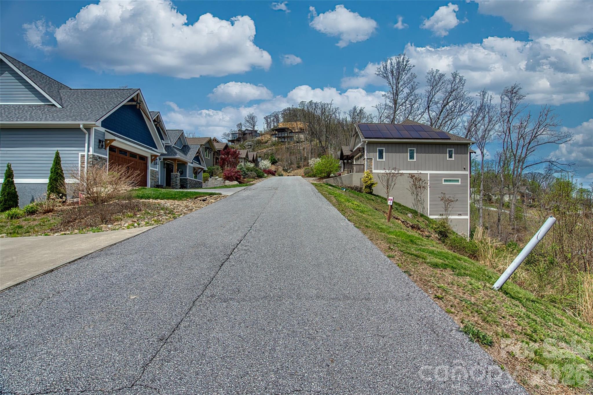 R4 Curtain Bluff Hendersonville NC 28791