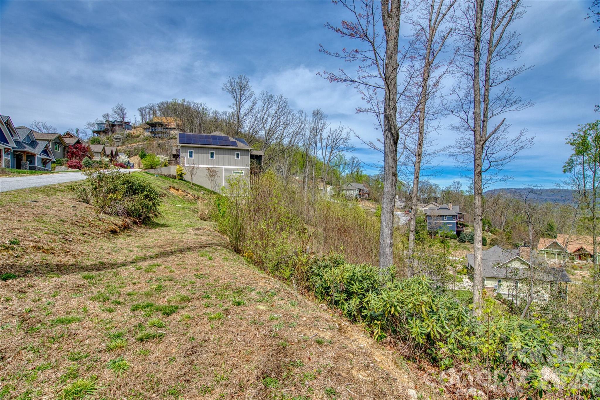R4 Curtain Bluff Hendersonville NC 28791