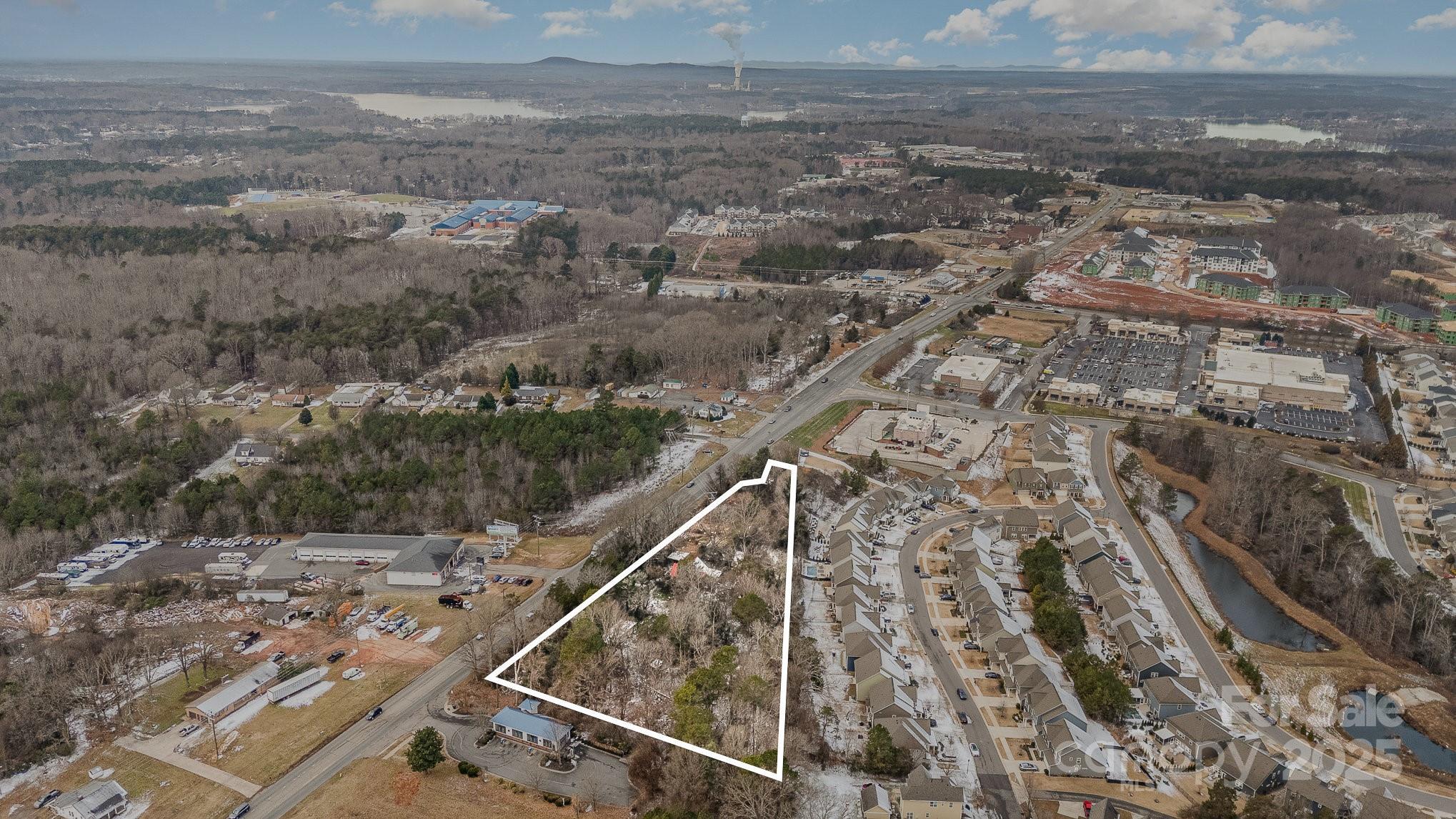 882 & 890 River Highway Mooresville NC 28117