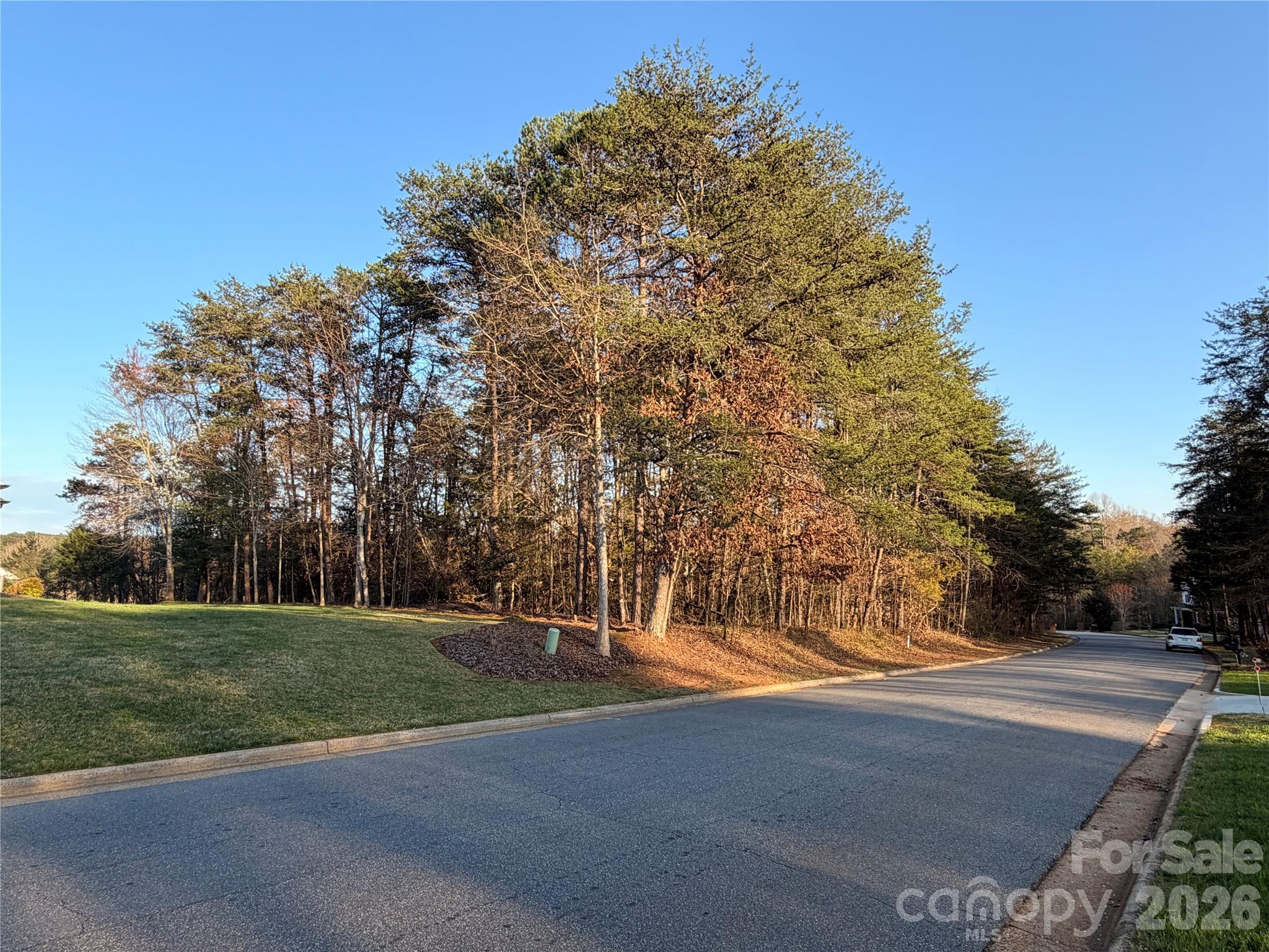 3779 Pinecrest Drive NE Hickory NC 28601