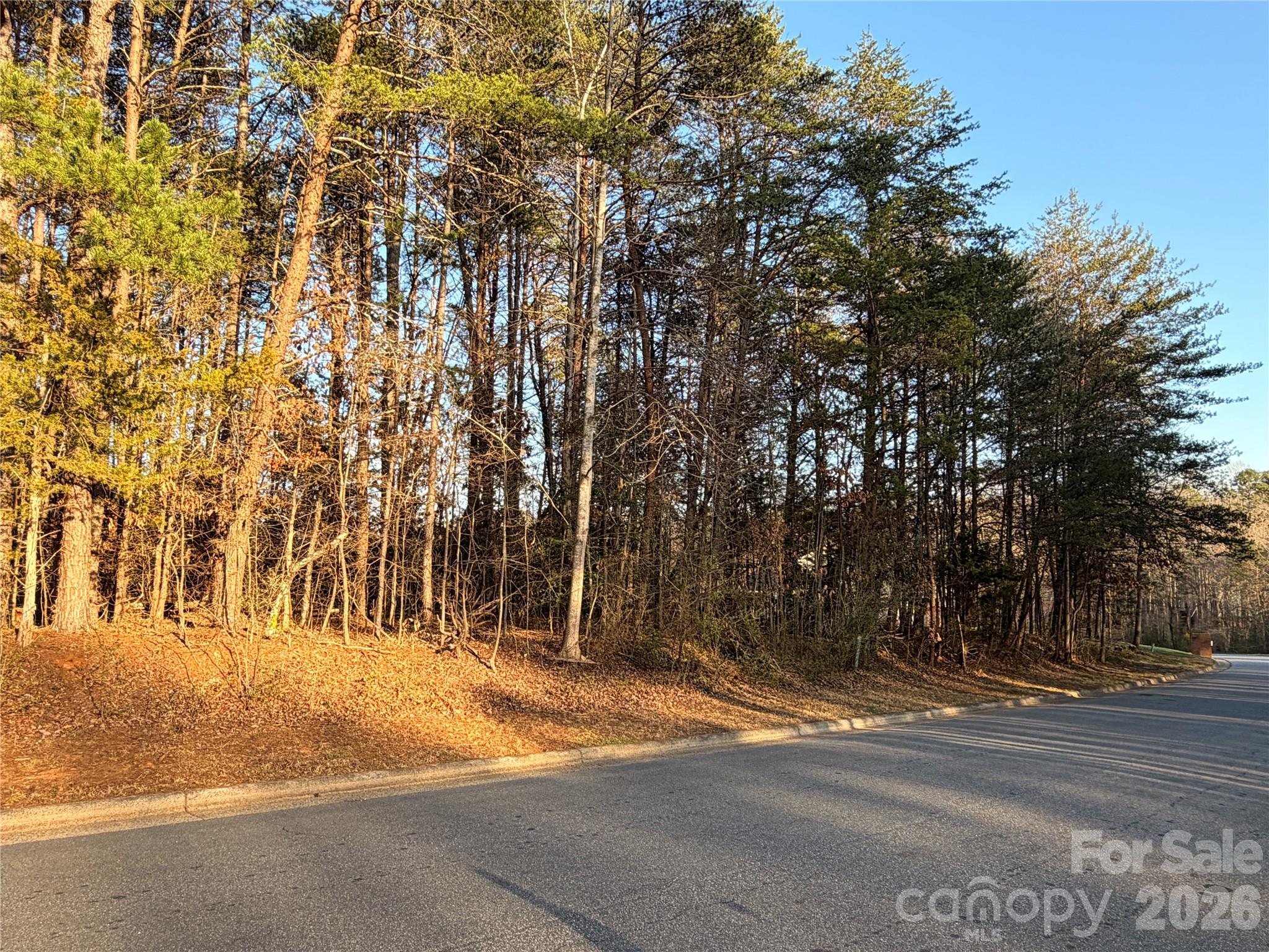 3779 Pinecrest Drive NE Hickory NC 28601