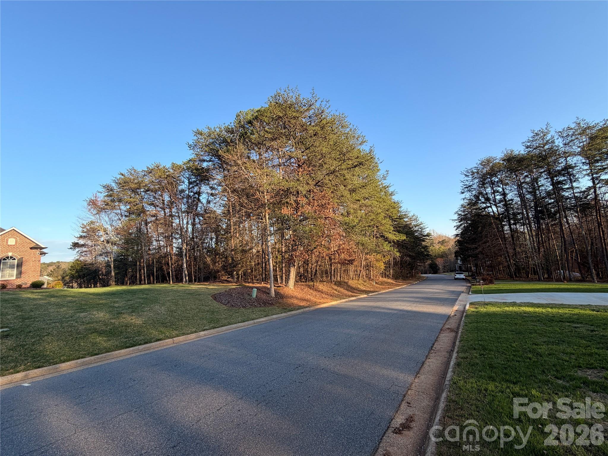 3779 Pinecrest Drive NE Hickory NC 28601