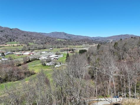 204 Minerva Drive Waynesville NC 28785