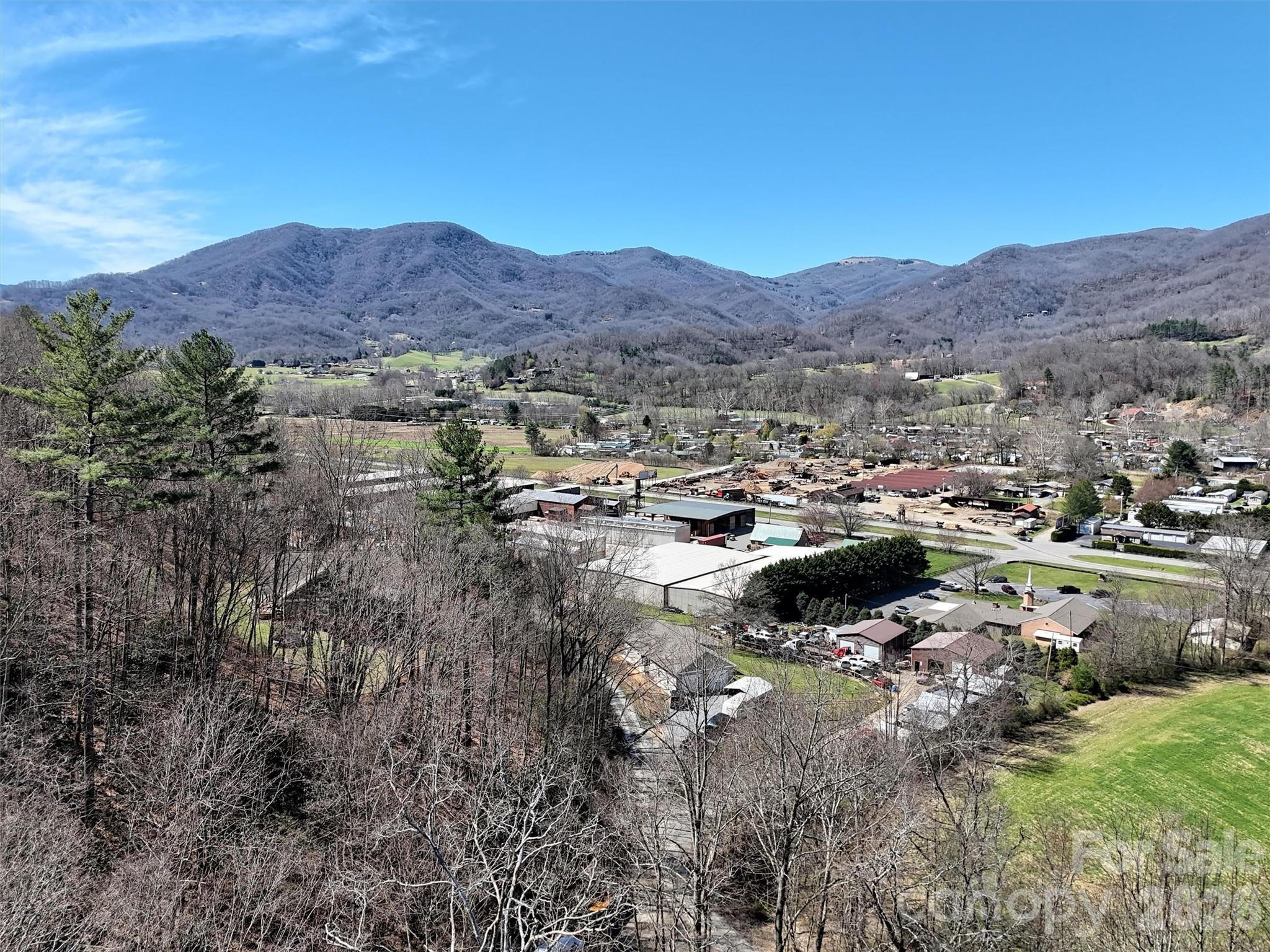 204 Minerva Drive Waynesville NC 28785