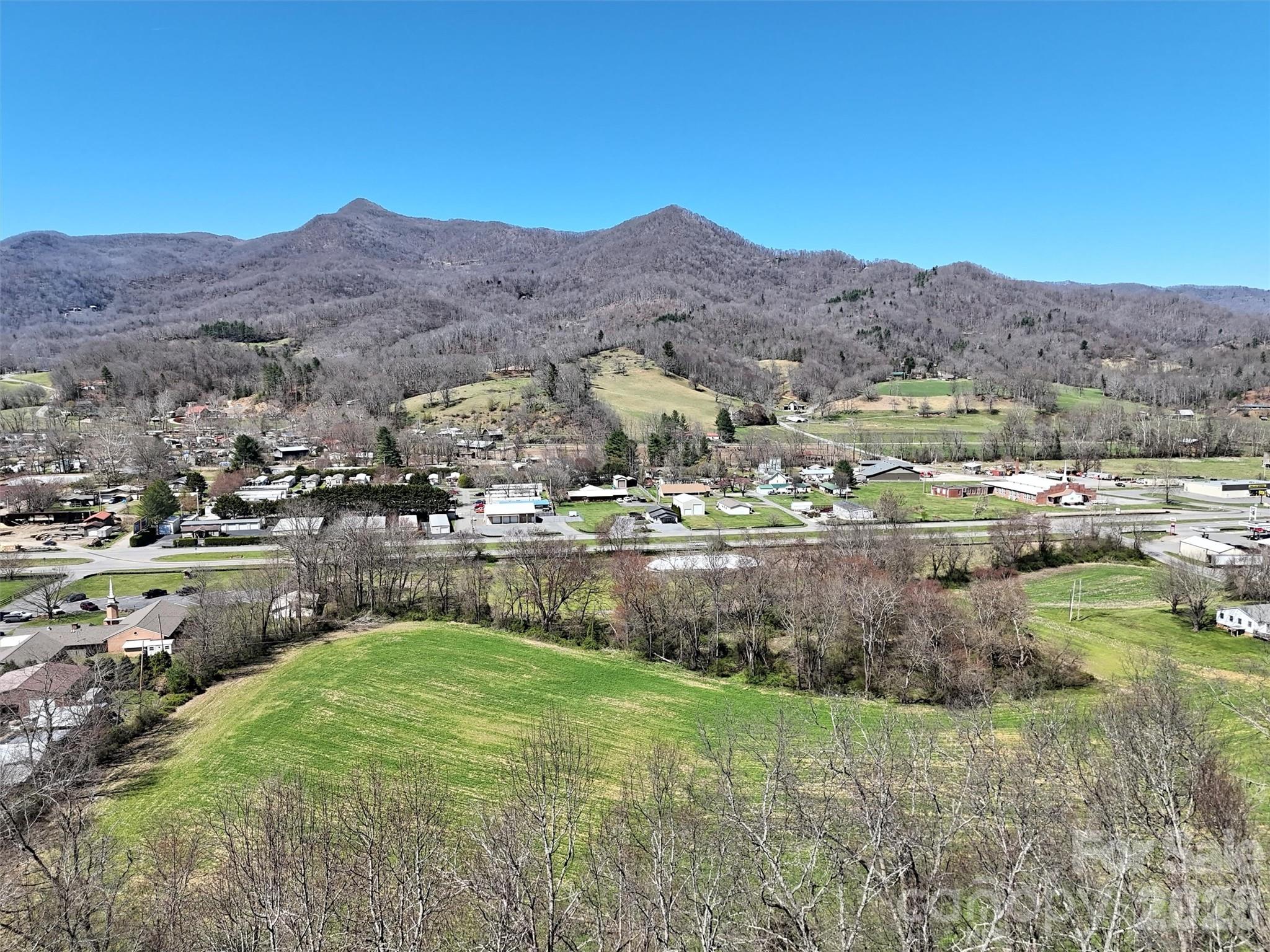 204 Minerva Drive Waynesville NC 28785