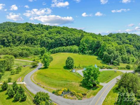 82 Seven Glens Drive Weaverville NC 28787