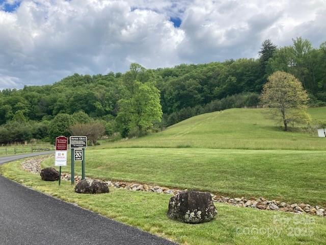 82 Seven Glens Drive Weaverville NC 28787