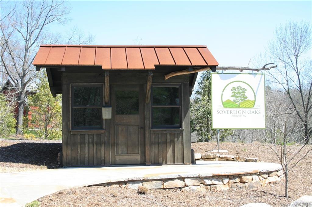 21 Majestic Oak Circle Asheville NC 28805