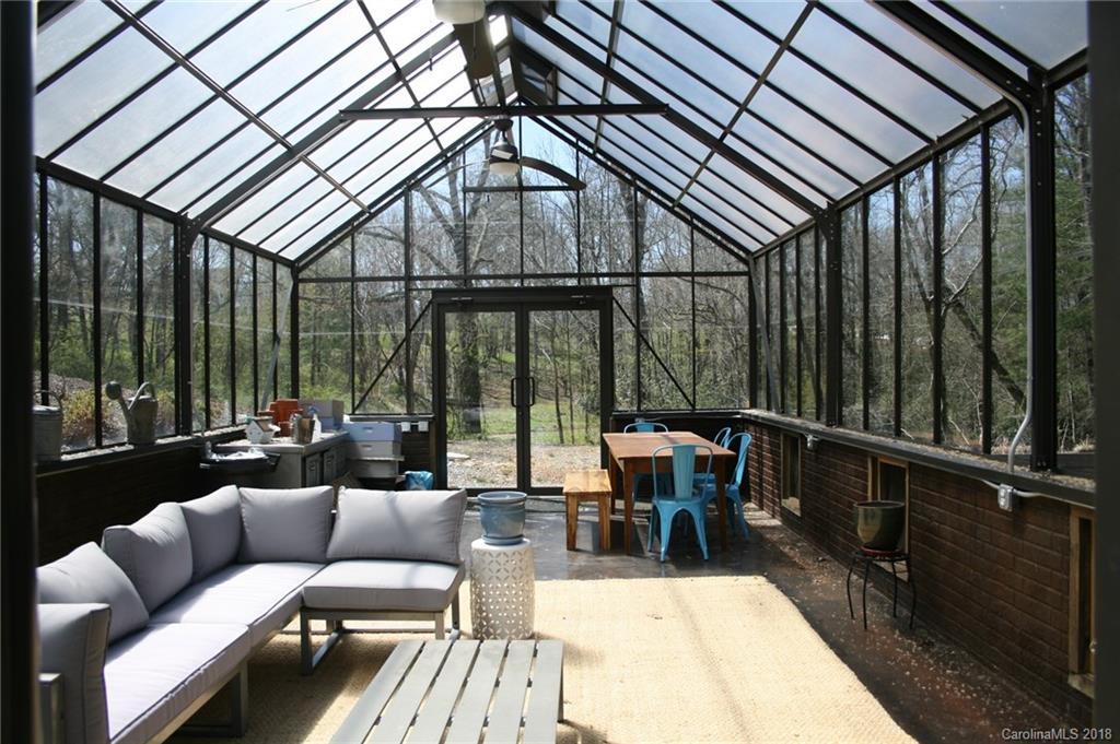 21 Majestic Oak Circle Asheville NC 28805