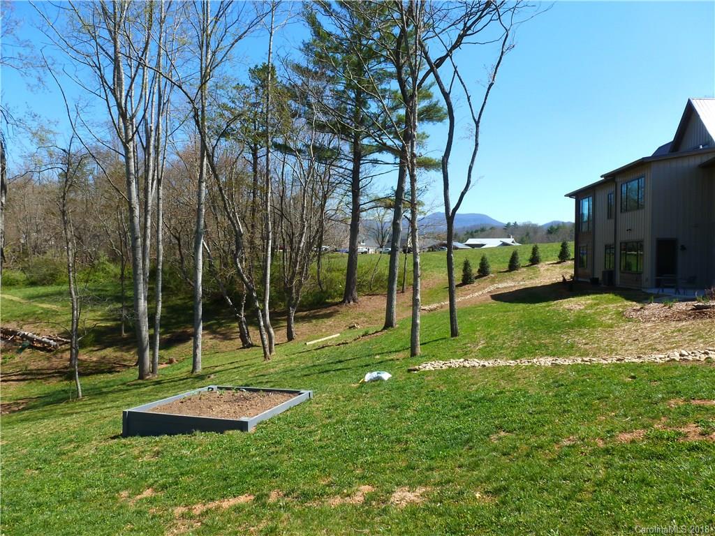21 Majestic Oak Circle Asheville NC 28805