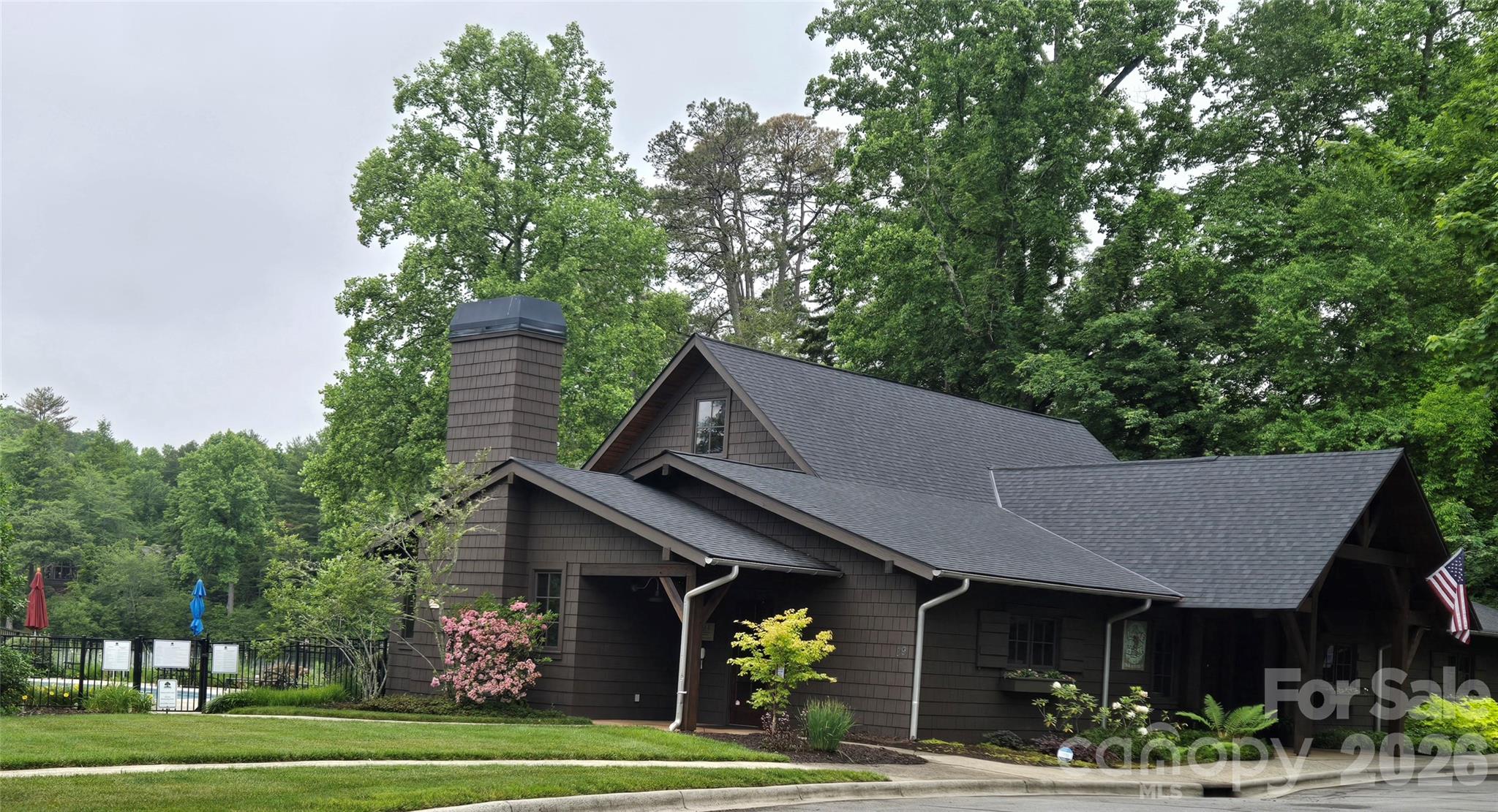 101 Hawks Crest Brevard NC 28712