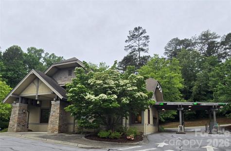 101 Hawks Crest Brevard NC 28712