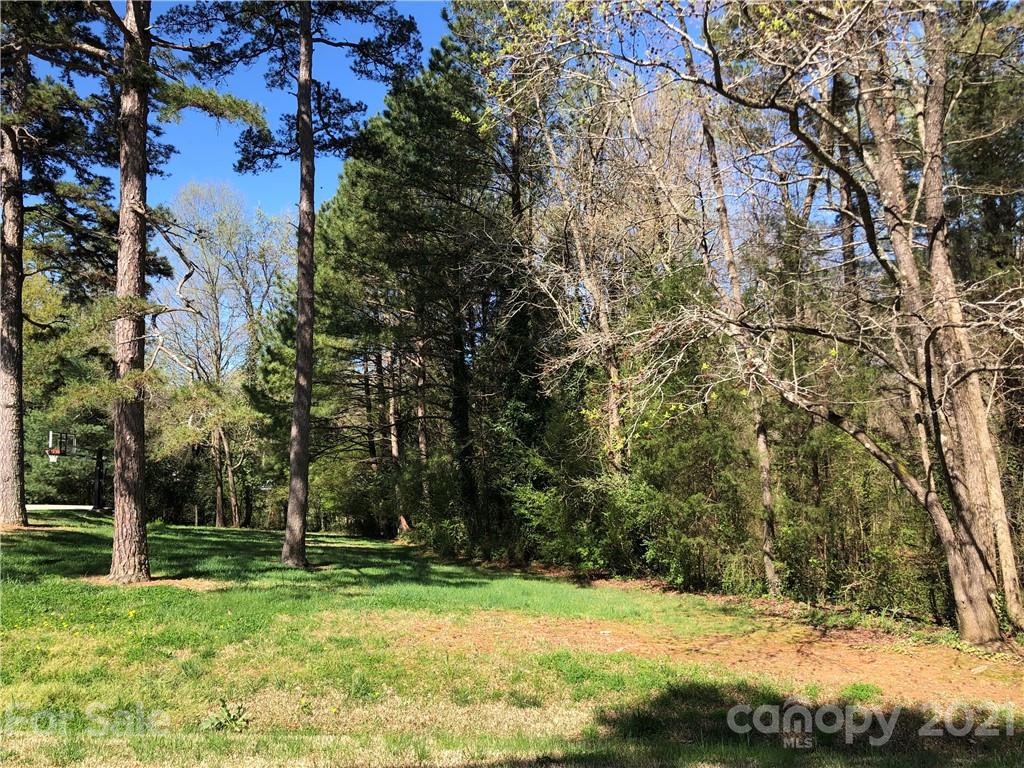 6613 Indian Lane Charlotte NC 28213
