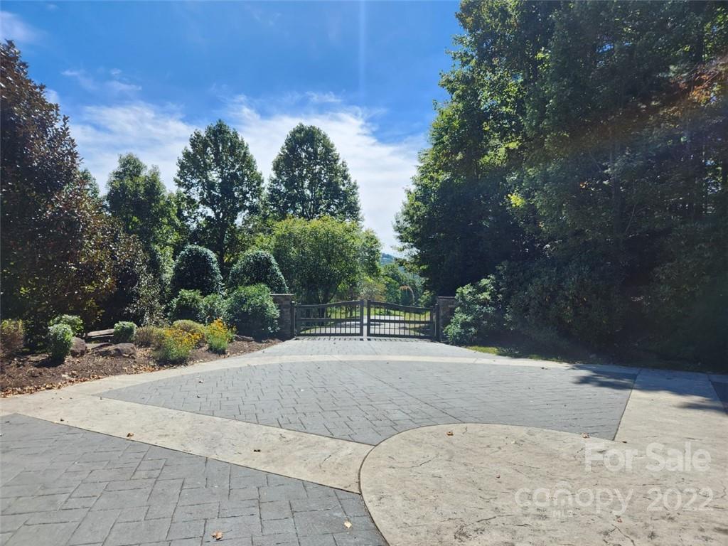 23 Overlook Park Drive Hendersonville NC 28792
