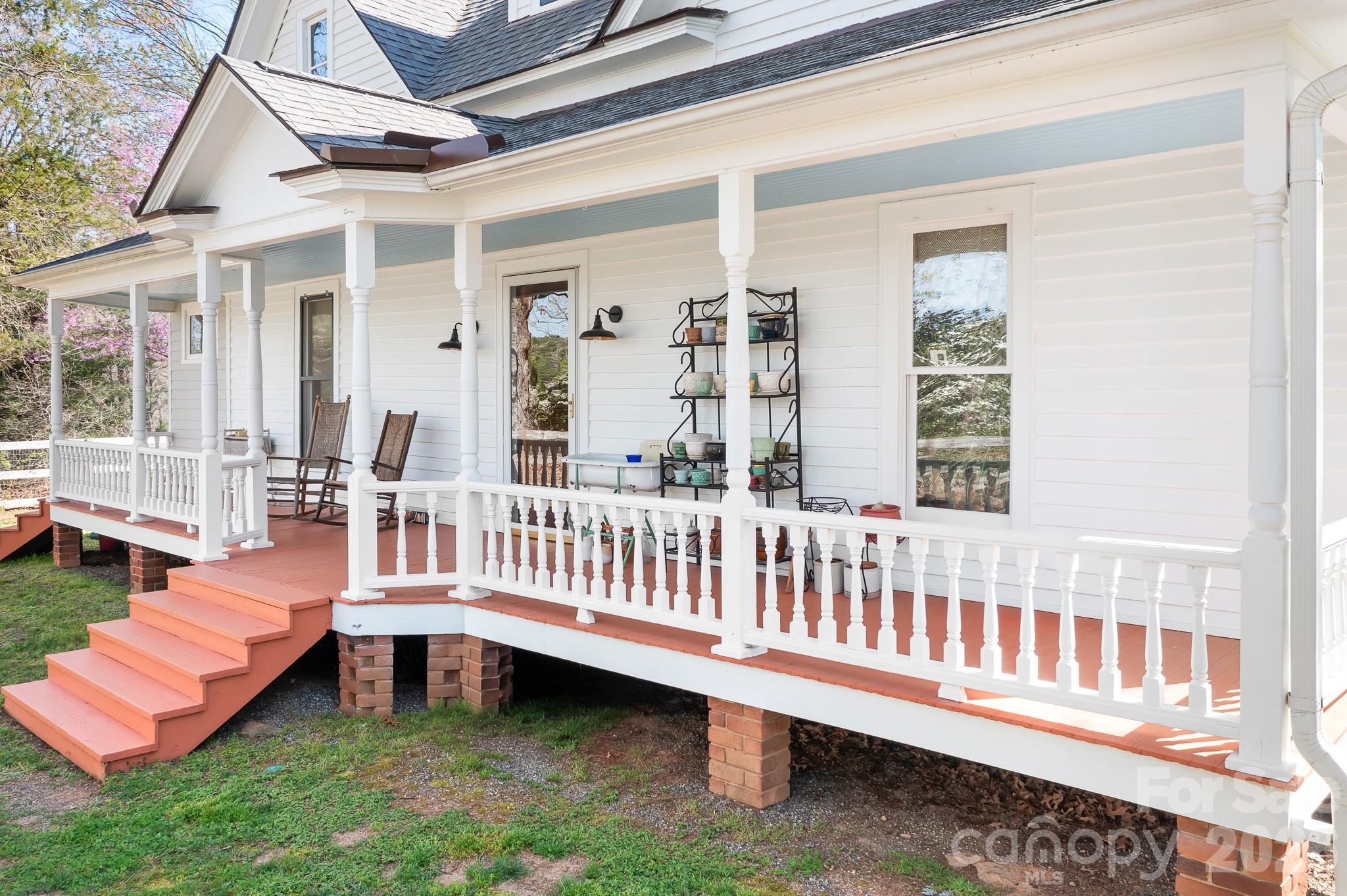 1315 Scotts Creek Road Statesville NC 28625