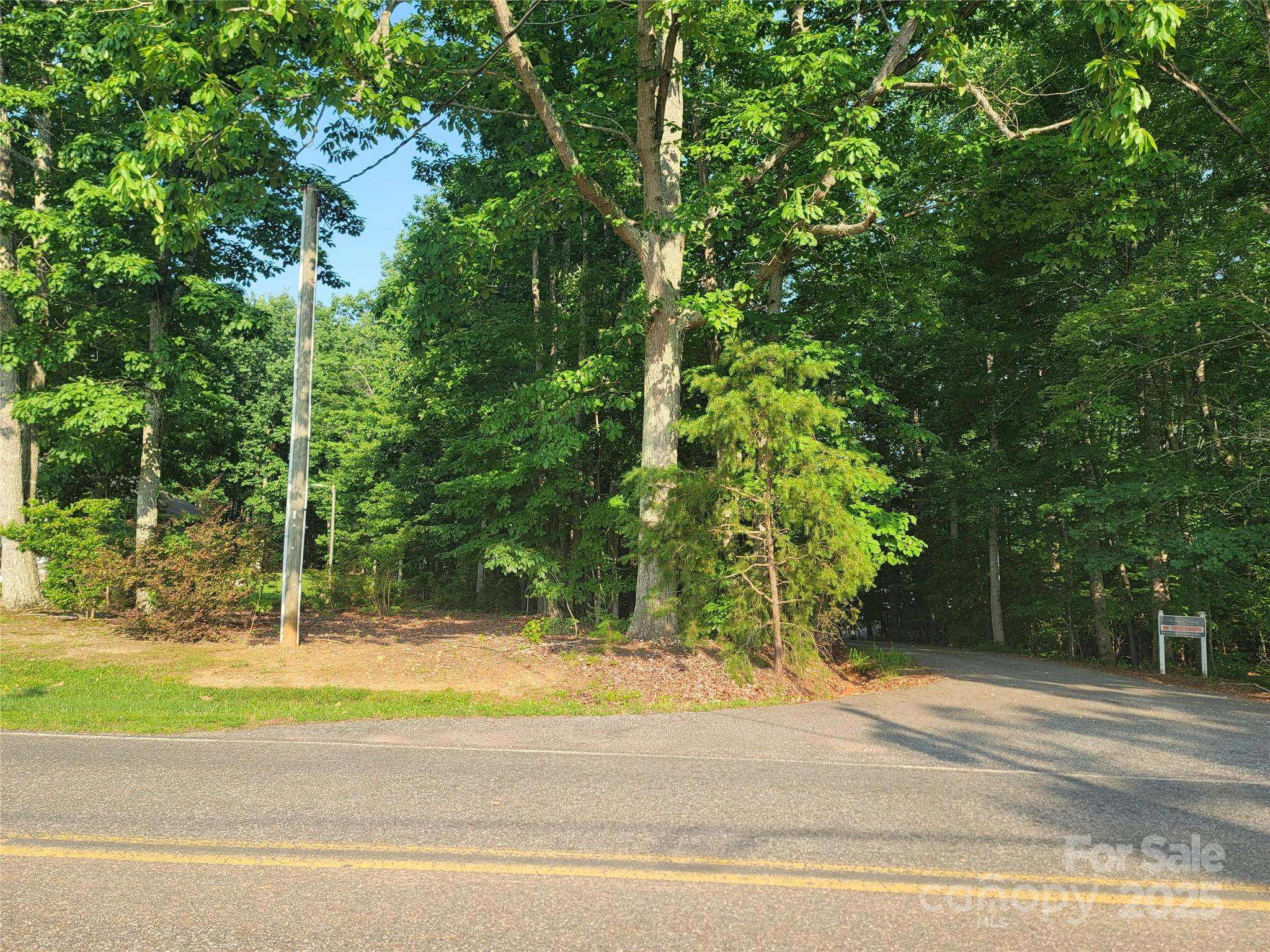 L177 Laurel Cove Road Statesville NC 28677
