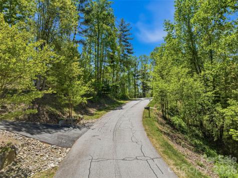 135 Starling Pass Asheville NC 28804