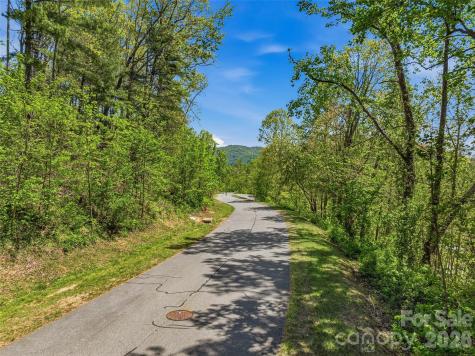 135 Starling Pass Asheville NC 28804