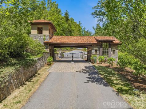 135 Starling Pass Asheville NC 28804