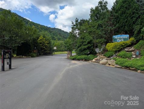 99999 Running Deer Lane Mars Hill NC 28754