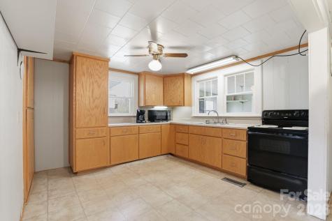 641 Central Drive Statesville NC 28677