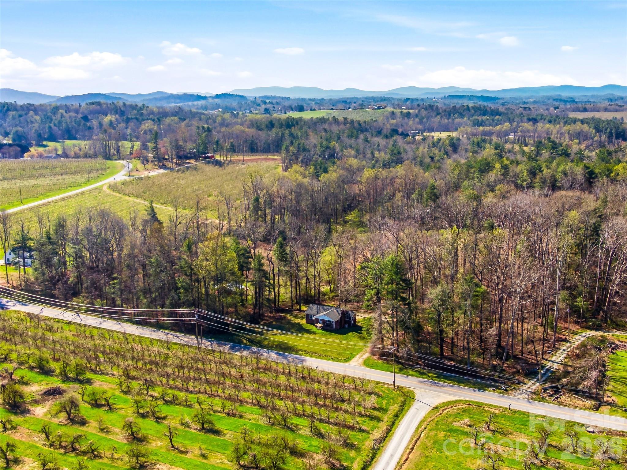 984 Pace Road Hendersonville NC 28792