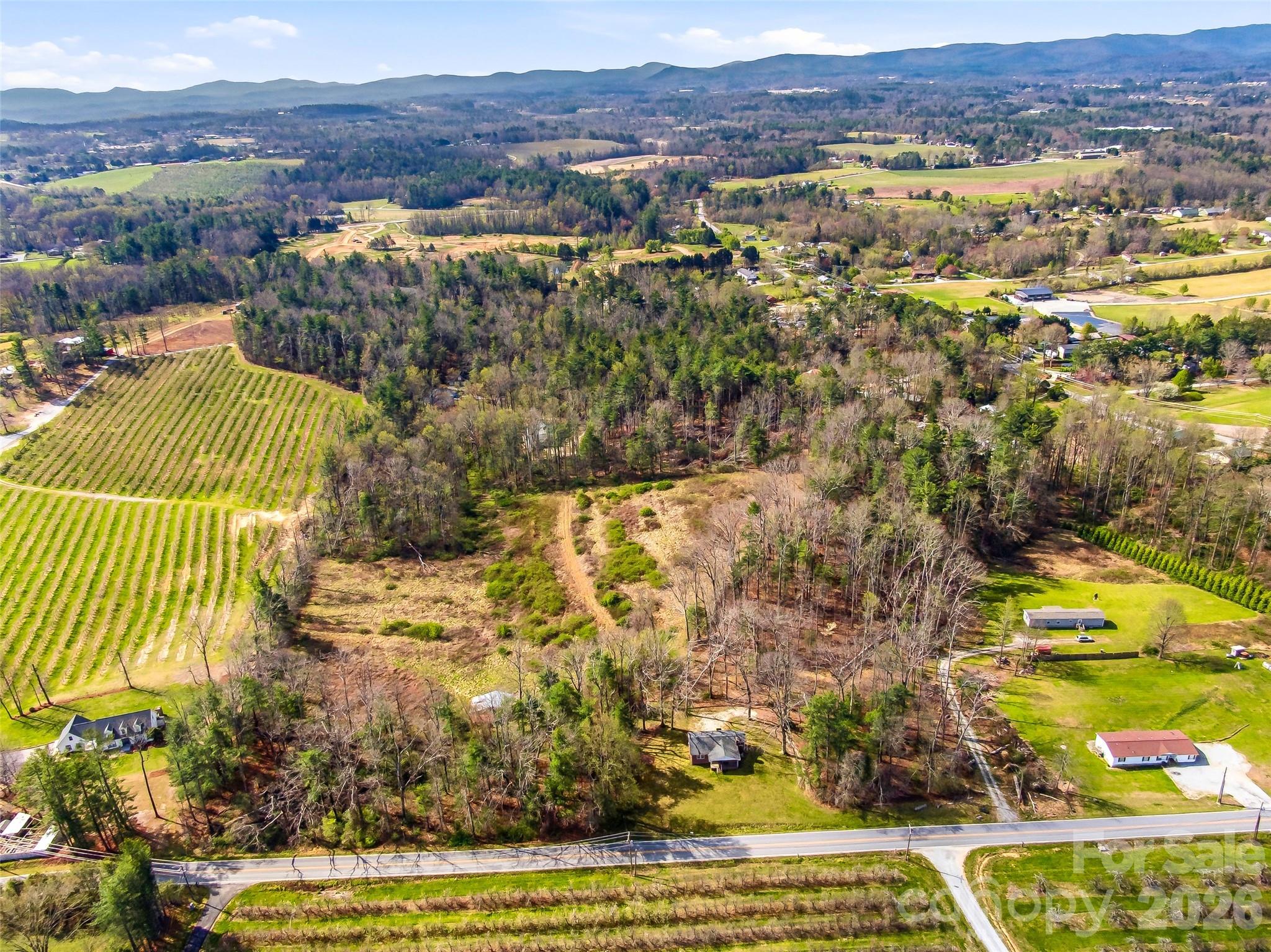 984 Pace Road Hendersonville NC 28792