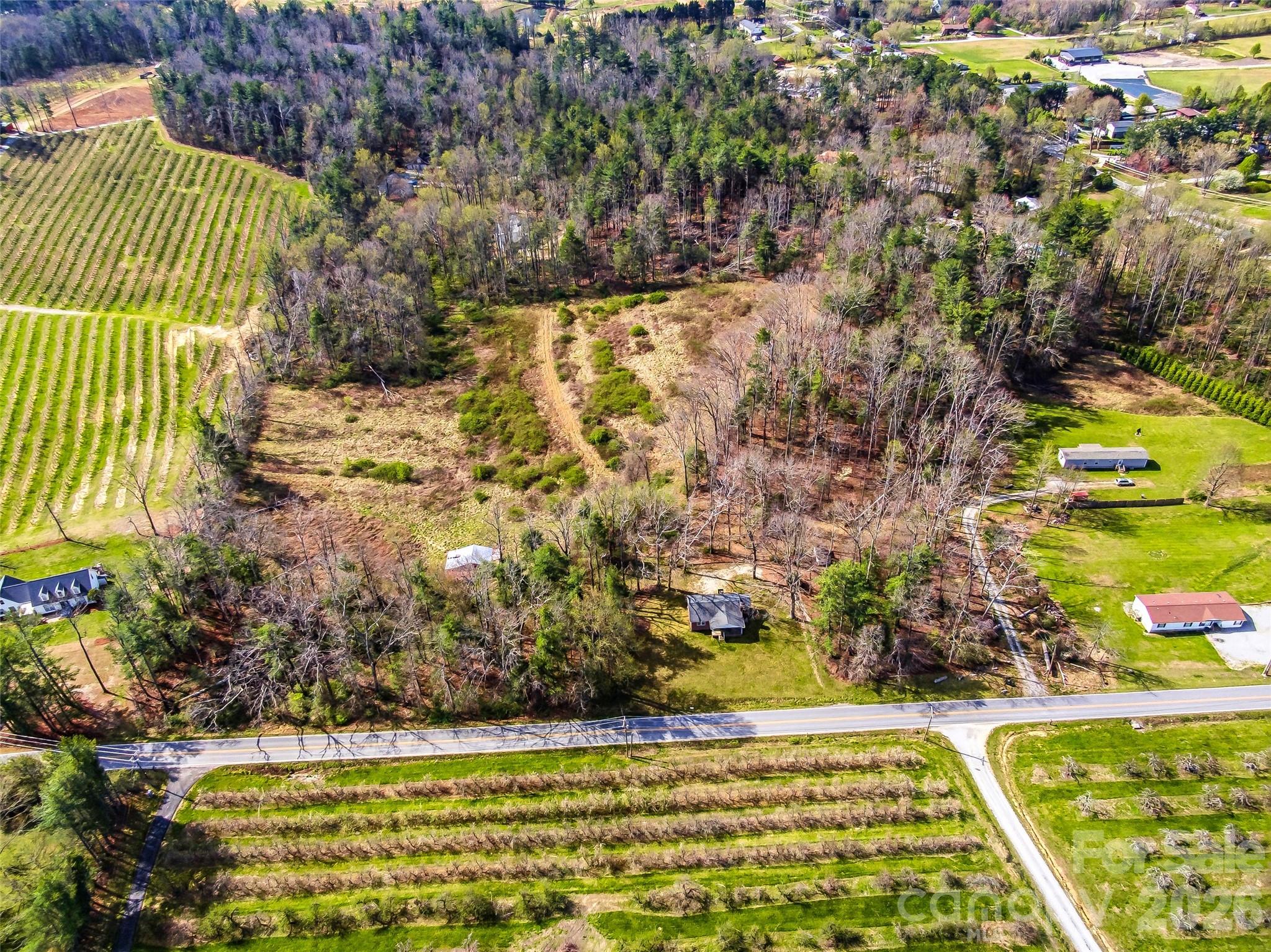 984 Pace Road Hendersonville NC 28792